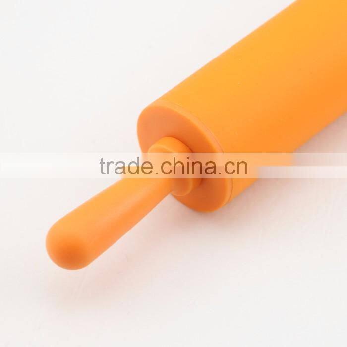 Hot Selling Silicone Noodle Rolling Pin with Plastic Handle