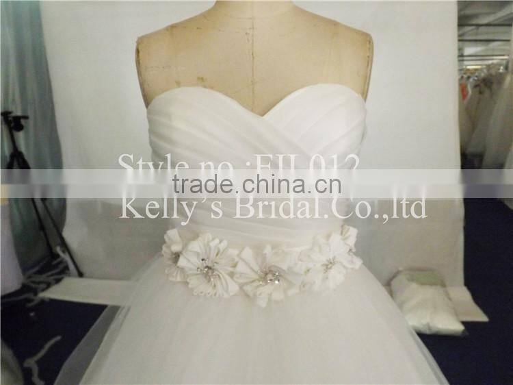 satin bodice tullebig skirt wth free handmade flower japanese bridal wedding dress