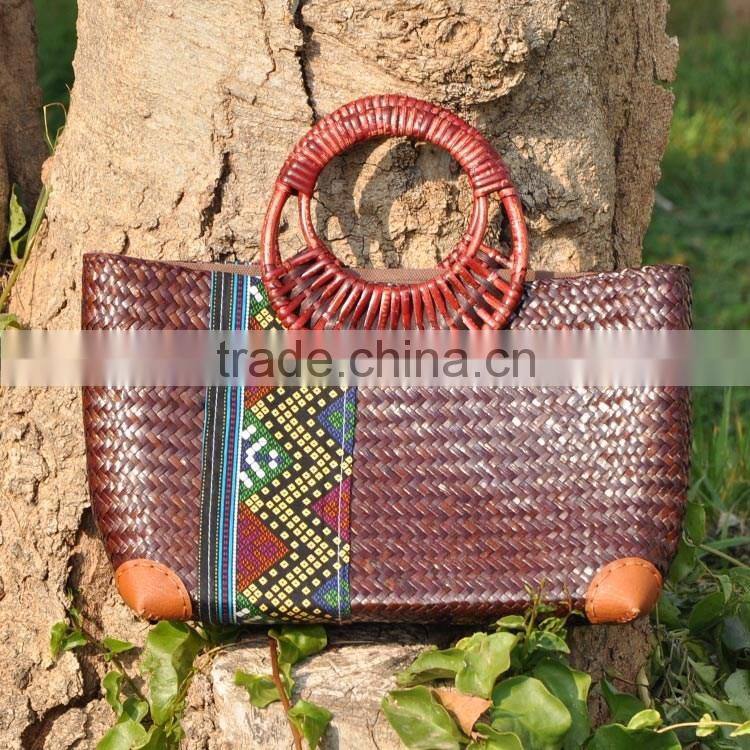 Hot selling cheap ladies handbag thailand straw bag for women vacation on beach bag