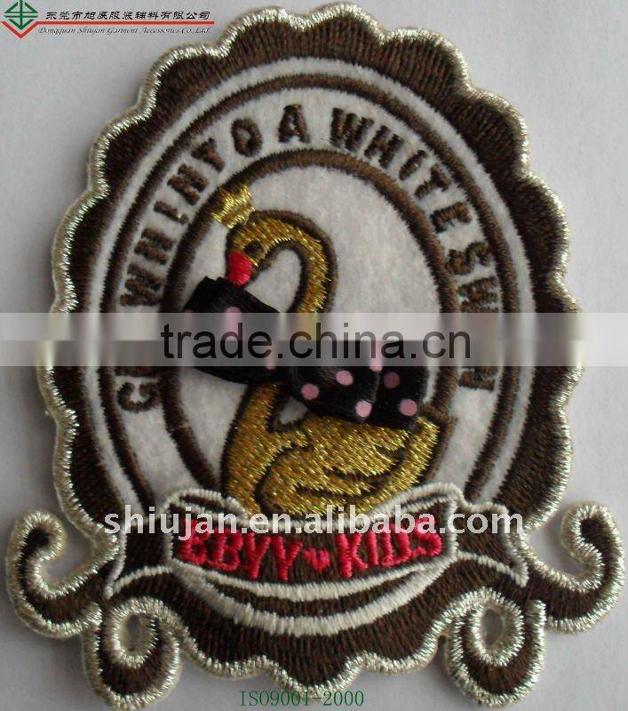 Golden embroidery crown patches