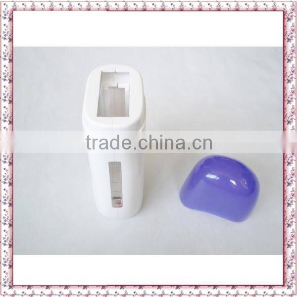 Portable roller on wax heater hair removal
