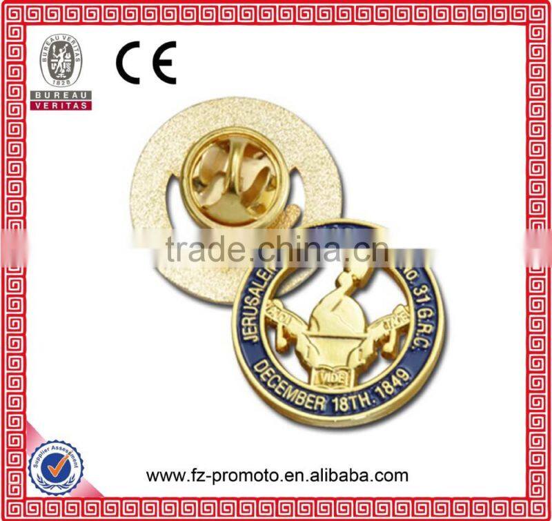 custom Metal pin Badge in plating gold and enamel