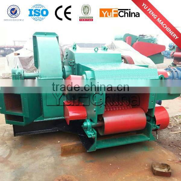 Industrial wood chipper for biomass fuel processing equipment