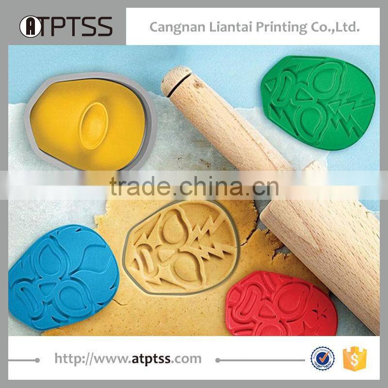 high quality competitive price facial makeup cookie stamper and cutter