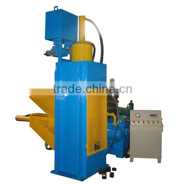 Hydraulic metal scrap briquetting press