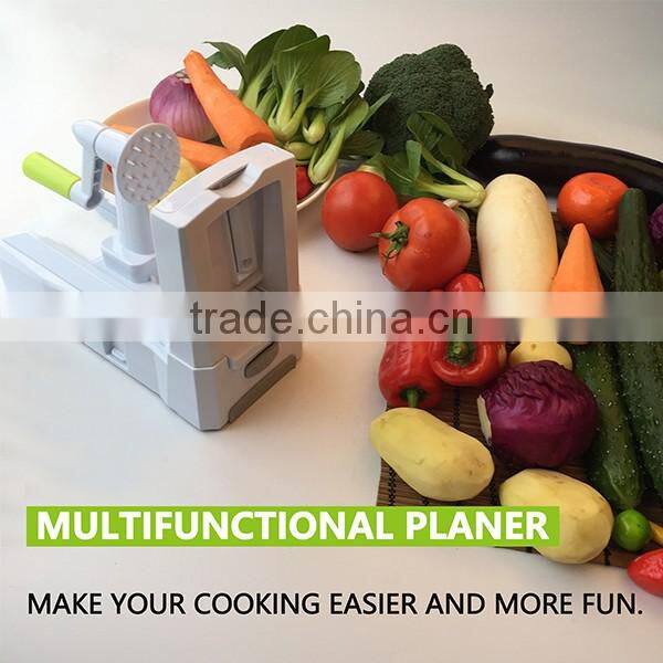 Low MOQ workable One-step service support tri-blade plastic spiral vegetable slicer for vegetable