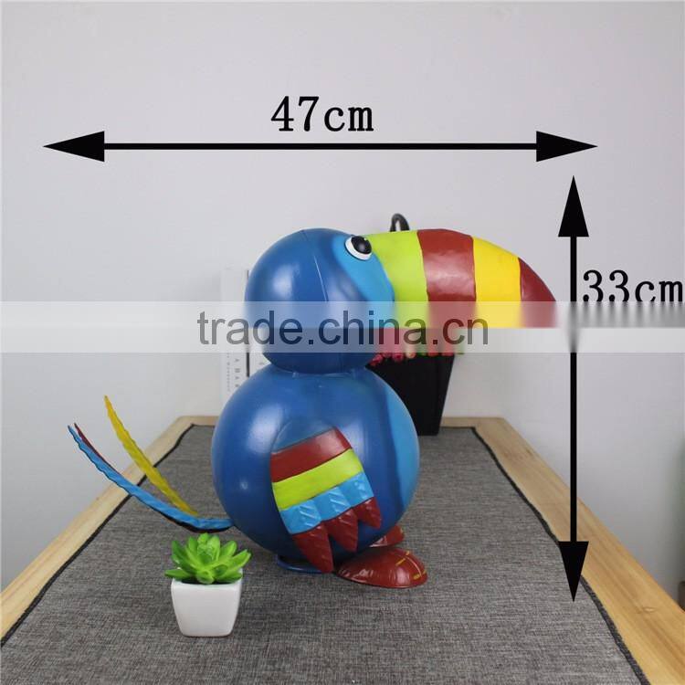 Custom fashion home decor iron woodpecker statue