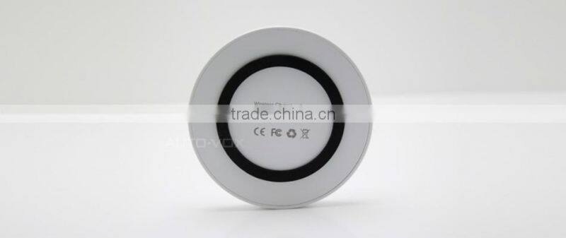 Colorful wireless mobile phone battery charger 2014