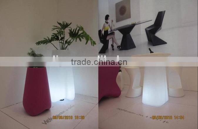 waterproof rechargeable illuminated fiberglass flower pot with led light