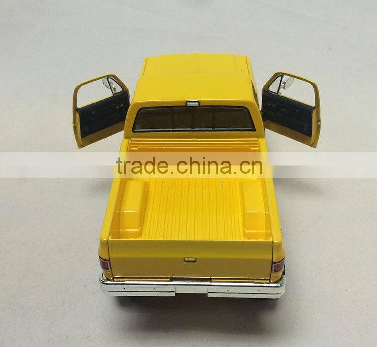 die cast model car 1 24