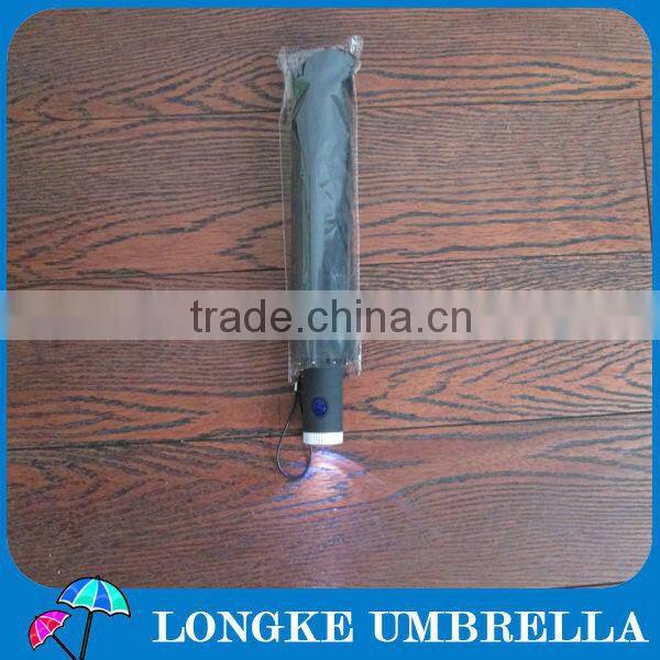 3 fold black umbrella with torch handle/LED light umbrella
