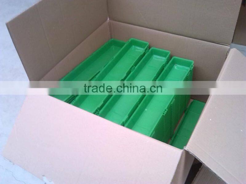 plastic bird/pigeon feeder