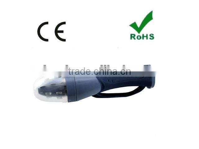 Electric fish scale removing tool, electric fish scaler, fish cleaning tool