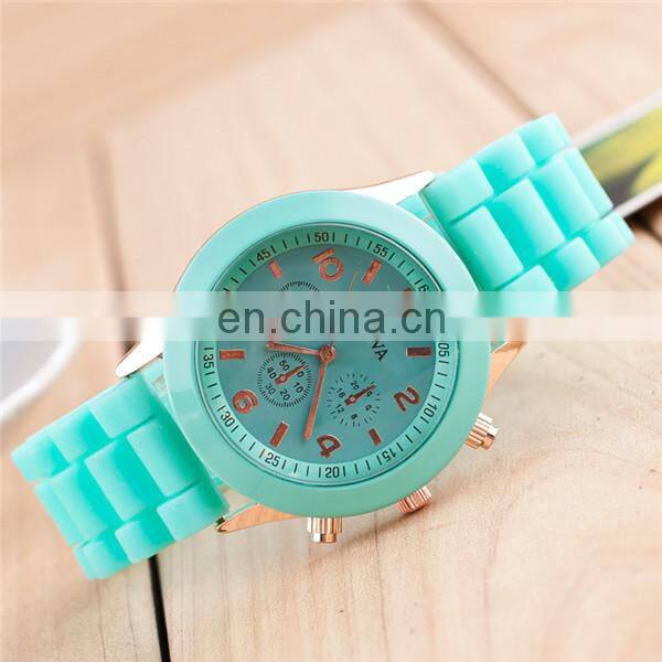 2014 Yiwu Manufacturer Directly Sale Fashion Custom Silicone Wrist Watch