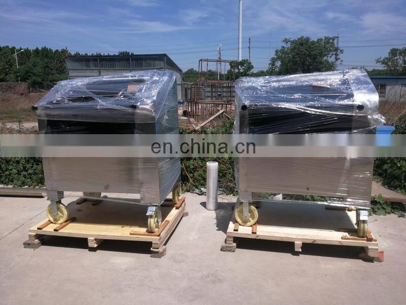 Cow pork intestine cleaning machine / sausage casing peeling machine / pork intestine sausage casing