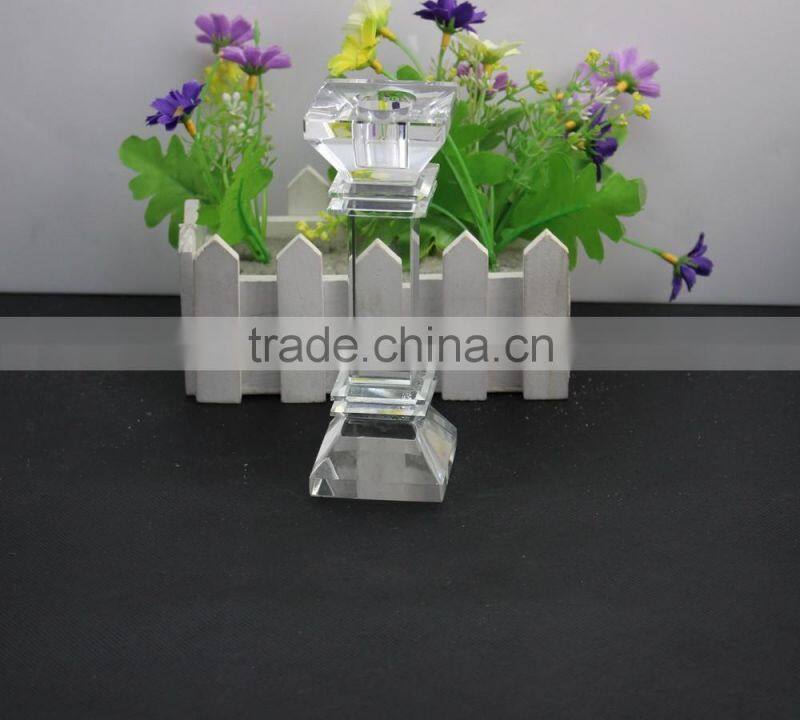 Factory directly sale fashion design European style 130mm clearly color crystal candleholder crystal wedding gift