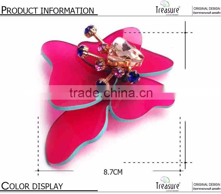 2015 latest new design hot selling Pink Flower Korean Cheap Crystal Rhinestone Brooch