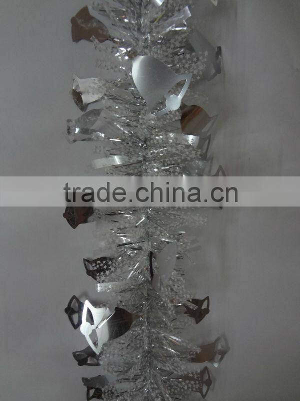 kinds of christmas decorative flowers wreaths