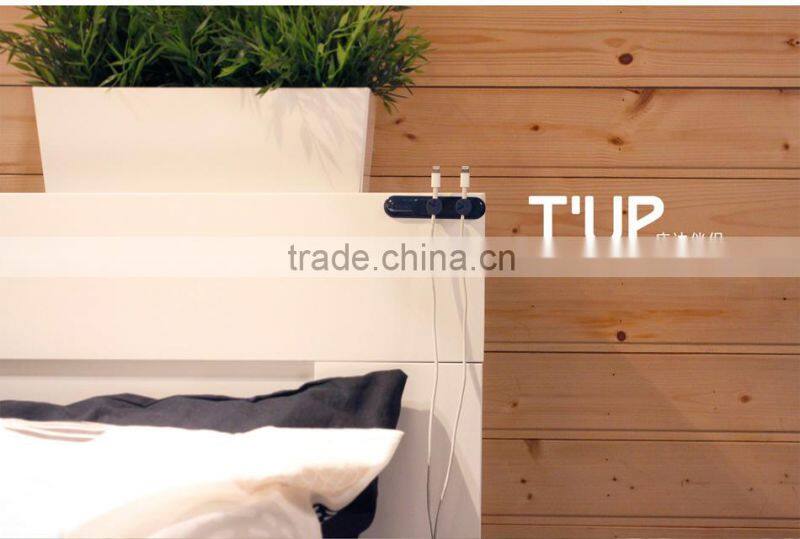 Simple and convenient Magent Desk Holder and Car Charging Cables