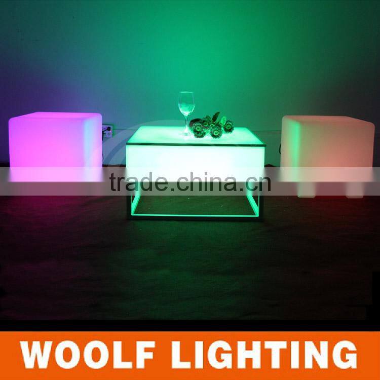 Waterproof Stylish LED Square Bar Tables with metal stand