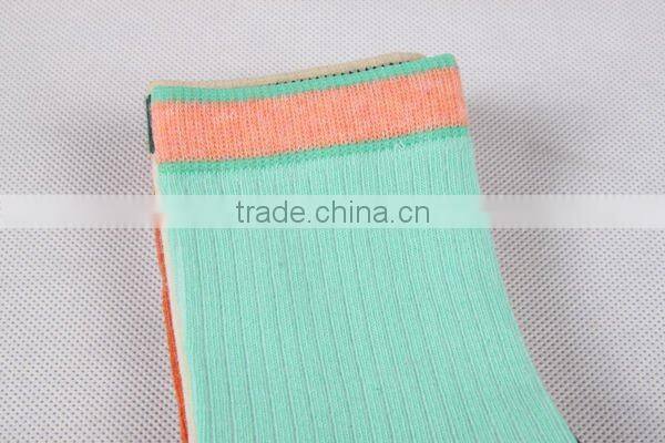 Women solid color ankle socks