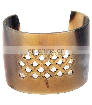 2013 New Design Fashion Bone/Horn Bangle