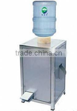 Semi-automatic 3-5 gallon cap decapper/cap remover