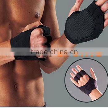 Sport Training Glove with Super Fiber and Polyester