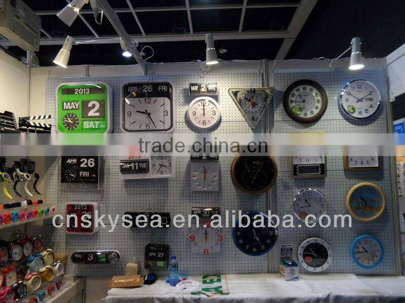 Plastic square table alarm clock