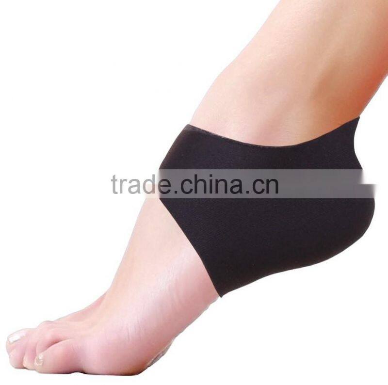 Various types of simple foot care fashion socks maintain heel moisture