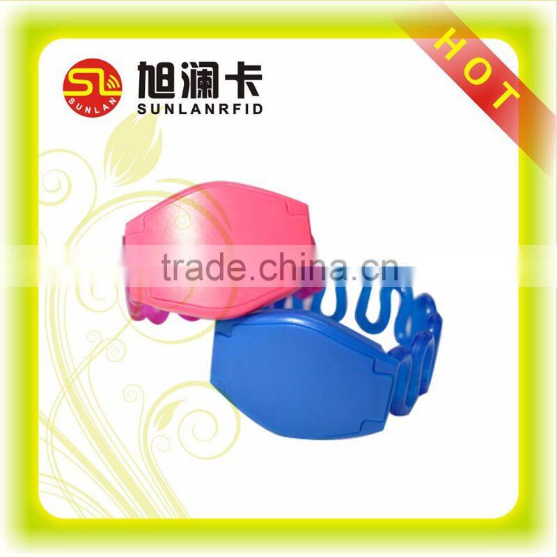 Waterproof Soft PVC RFID Wristband With Tk4100 Chip