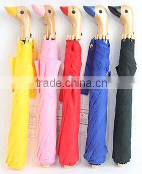 2017 fashion compact auto 2 fold wooden duck head handle umbrella