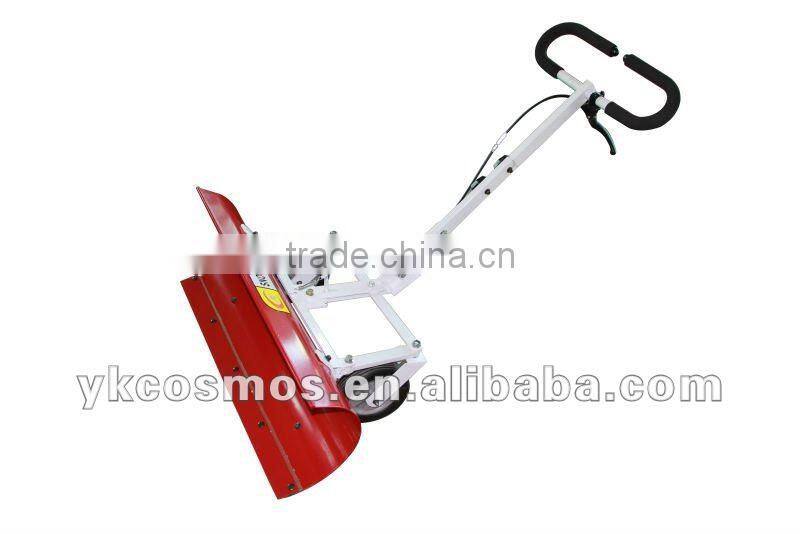 Snow shovels with wheels/hand operate snow plow