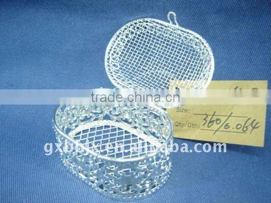 Egg shaped silver wire gift venetian jewelry box