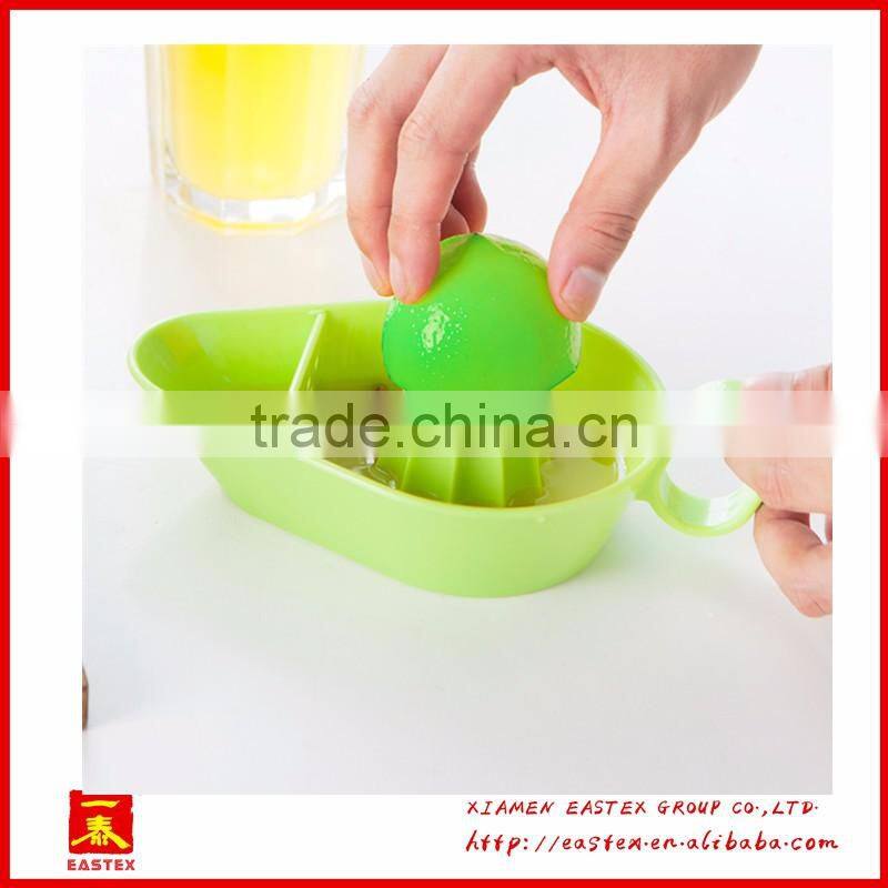 Manual convenient use mini orange and lemon juicer