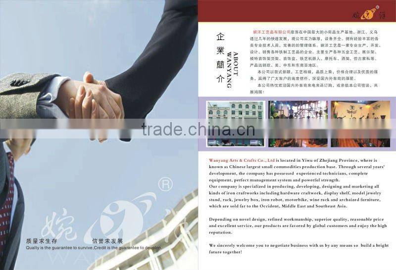 window leather jewelry display set