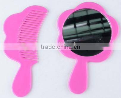 Plastic Flower-shaped handlemirror and comb