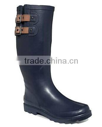 Two buckles waterproof shoes