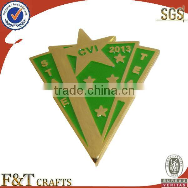 Factory making custom lapel pins cheap in China