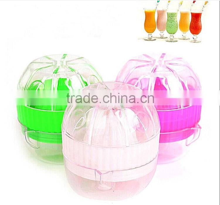 Eco-friendly plastic cear hand orange lemon juicer