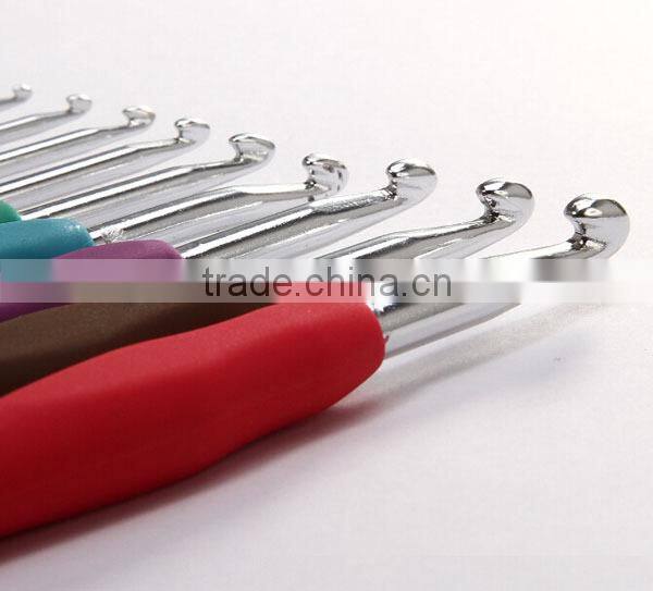 Amazon Hot Sale Aluminum Crochet hook , Soft handle crochet hook set