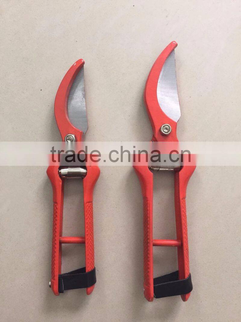Hand Pruner with forged and fully heat treated blade