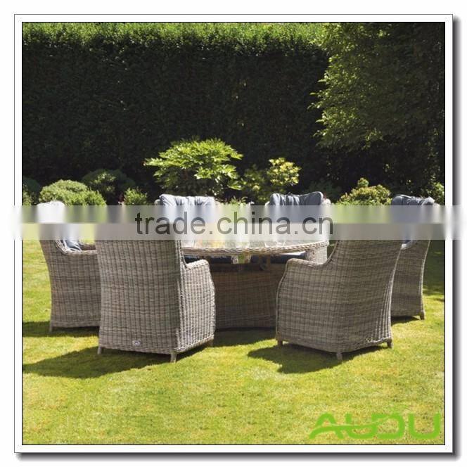 Audu cream rattan chair table set