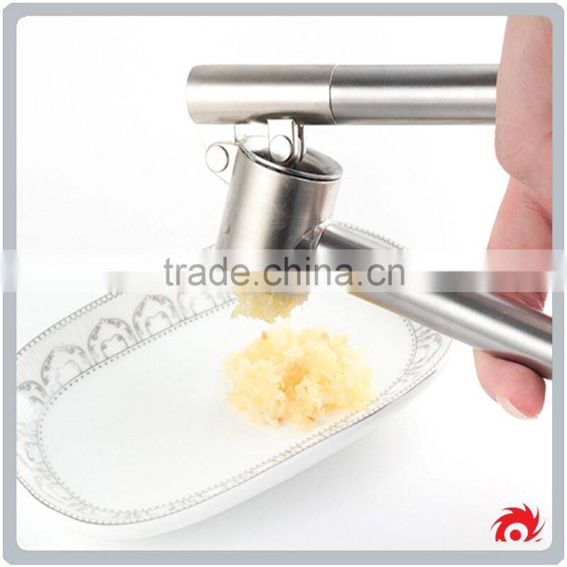 Household manual Kitchen Tool portbale Stainless Steel Garlic Press