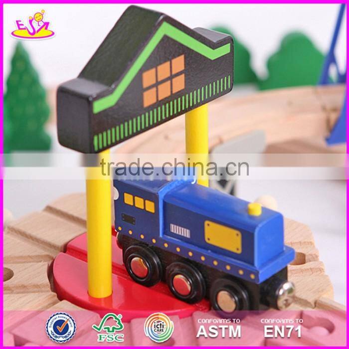 2017 Top fashion funny children activity toys wooden train tracks toys W04C066