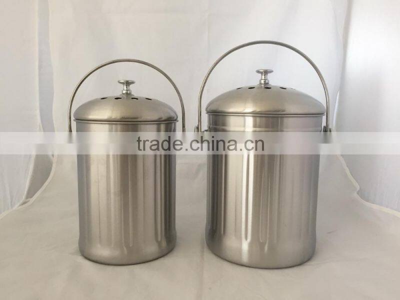 Stainless Steel Compost Pail, 1 Gallon Compost Bin, 2 Free Odor Absorbing Filters Included