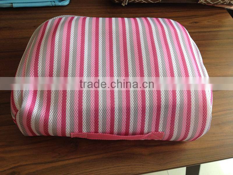 New trendy Multi-purpose Storage Stripe Curshion Fabric Big Zipper Travel Bag