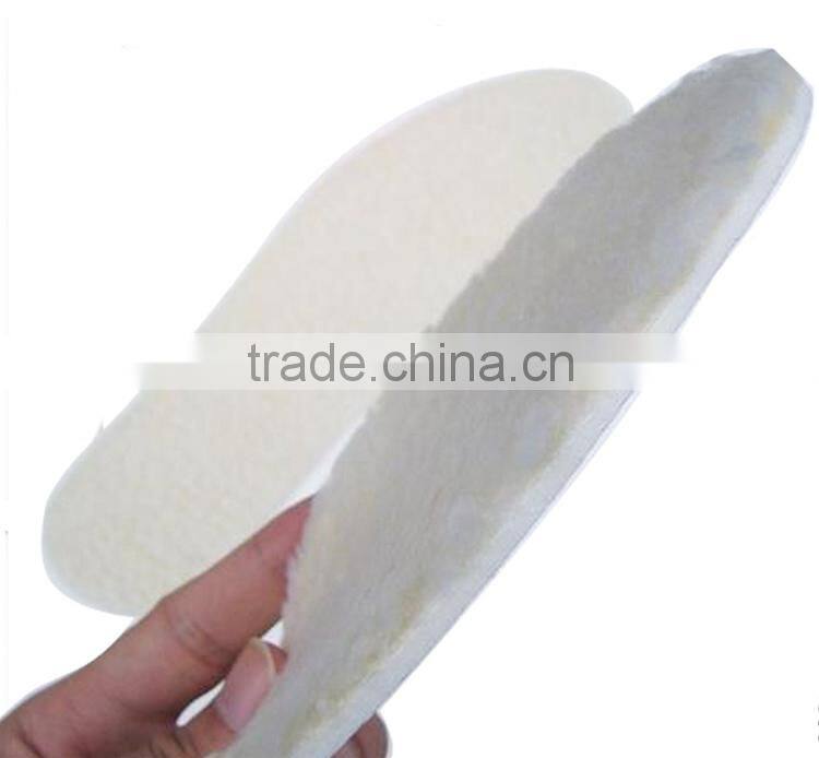 Black fleece against the cold latex foam warm insole for winter use