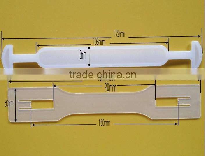 PLASTIC CARRIER FOR CARTON NUM:F3