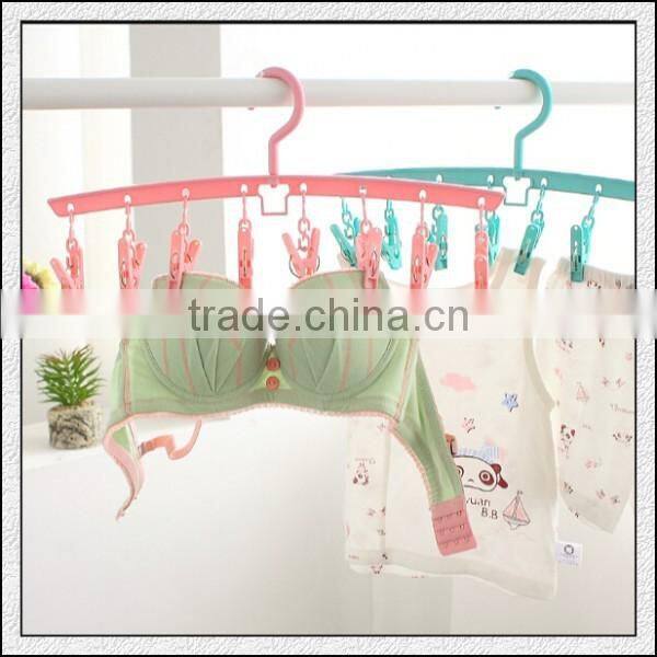 Wholesale cheap plastic hanger/OEM cheap plastic hanger baby size in professional maker